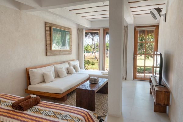 20250425-Rotebeachhouse-414-Edit